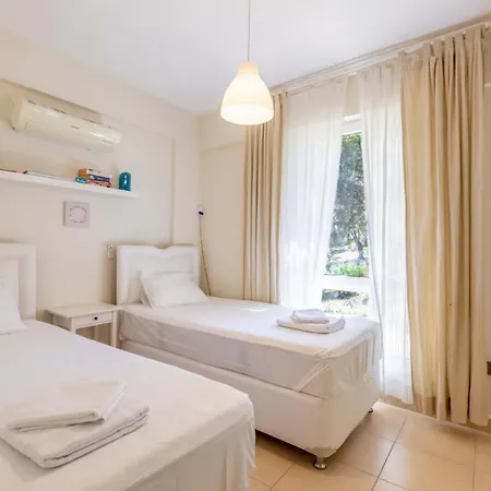 Charming Surrounded By Nature In Kas Nyaraló